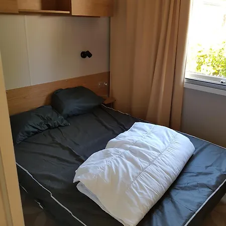 Campingplads Mobil Aventura 8 Places Gastes